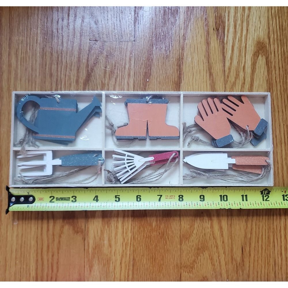 Garden Tools Ornament Set Brand New